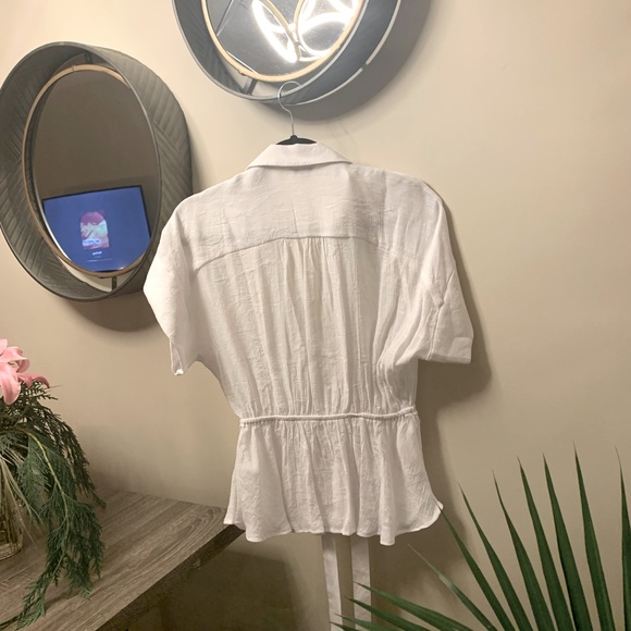 Guess brand XS Never worn , no damage or stains paid 55 each new no tags $30both - Picture 2 of 8